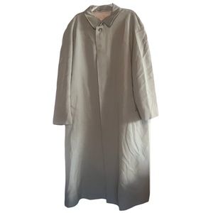 Burberry Trench Coat Men’s size 42L Tan